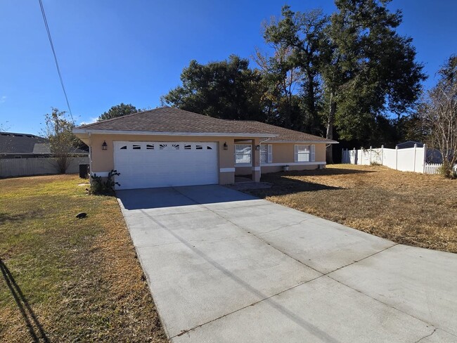 Building Photo - 3-bedroom 2-bath home