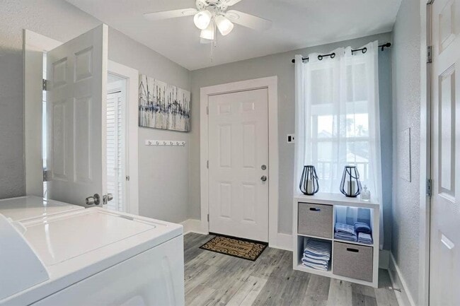 Building Photo - 4017 M Ave