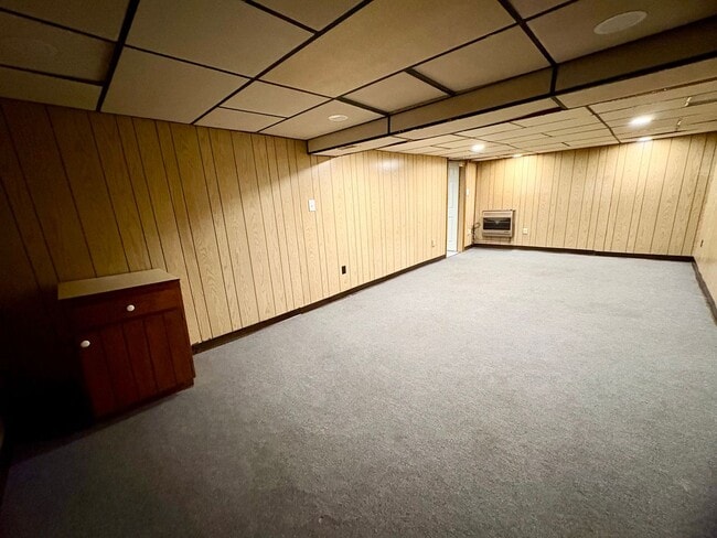 Building Photo - 3 Bedroom 2 Bathroom Cape Cod Available in York!