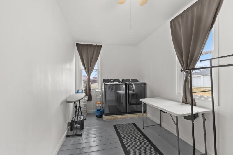 Building Photo - 131 W Noble St