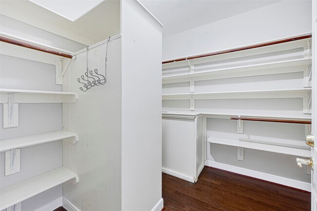 Building Photo - 8619 Arranmore Ln