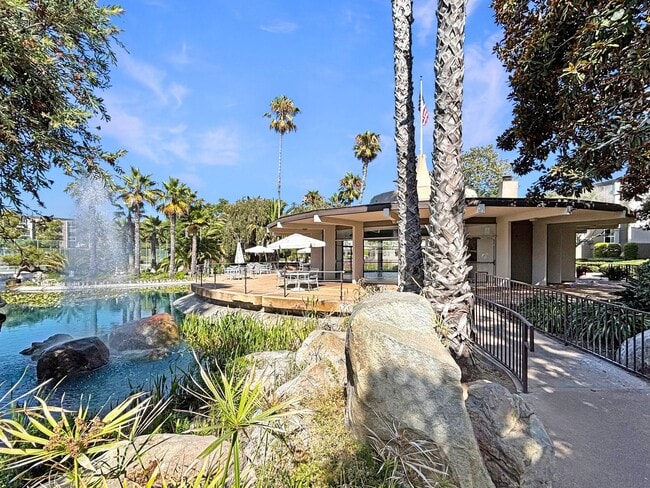 Building Photo - 1BD/1BA Condo in Point Loma Heights w/ Res...