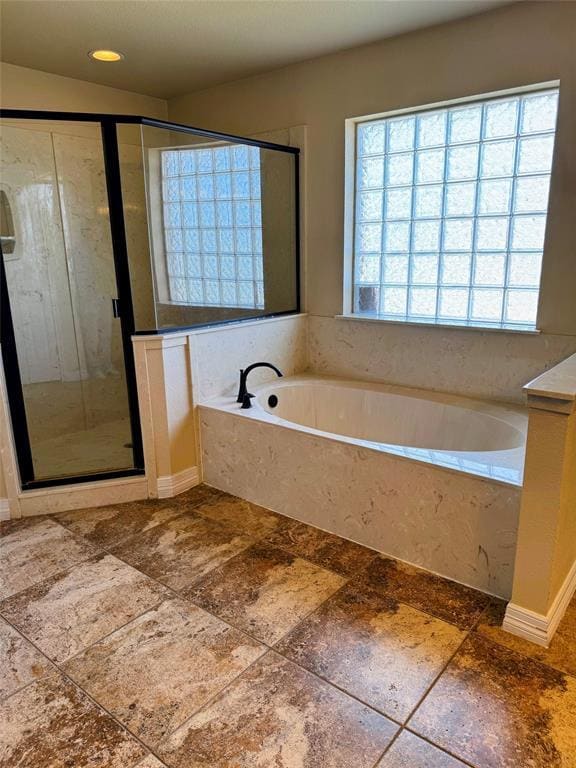 Building Photo - 220 Derek Ln