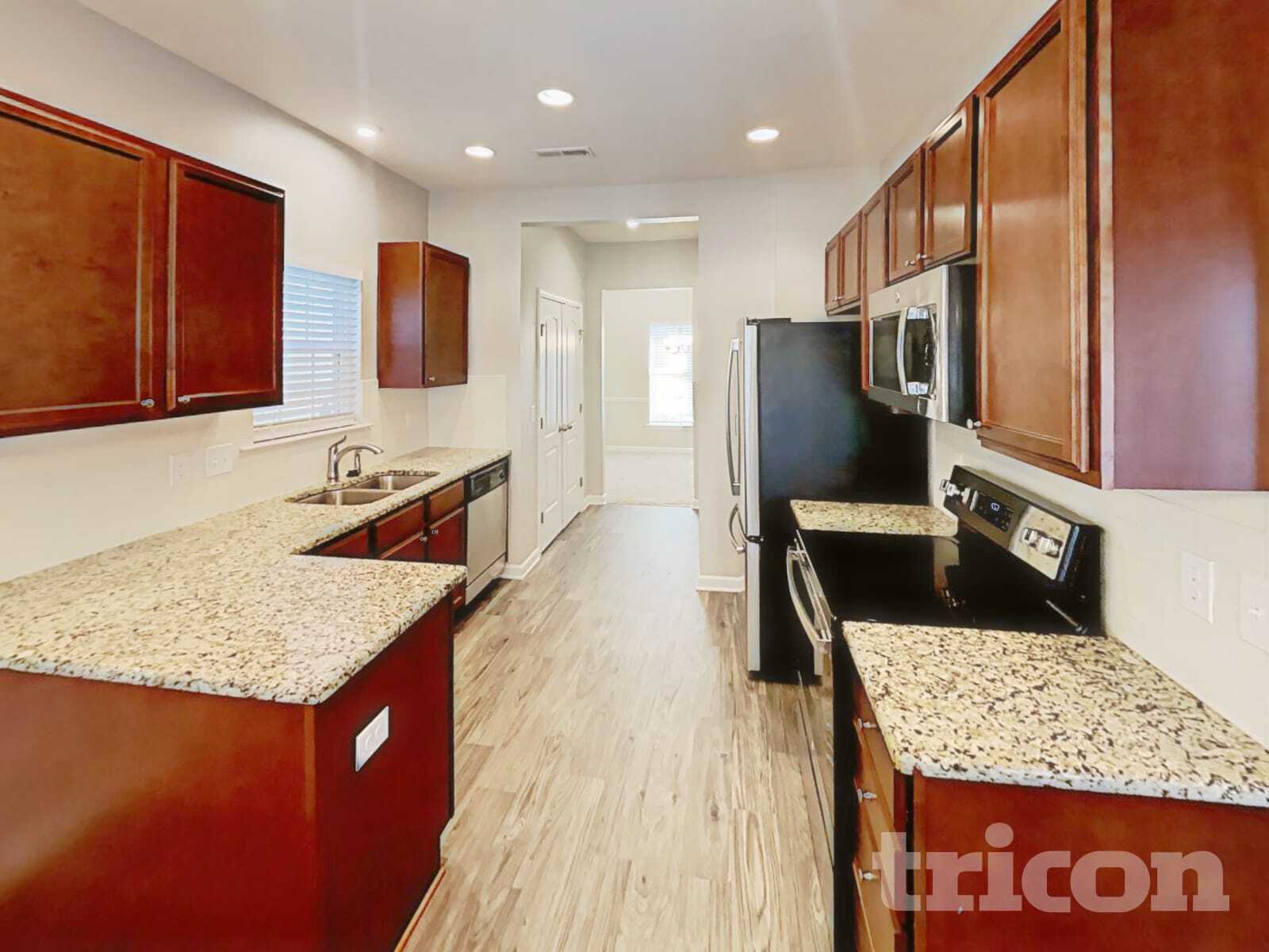 Building Photo - 5775 Midstream Cir