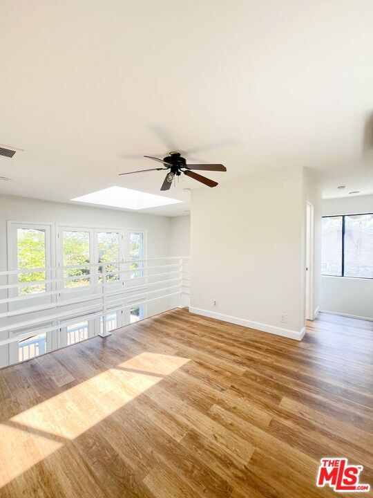 Building Photo - 844 Maltman Ave
