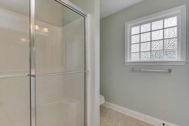 Building Photo - 2110 Red Maple Terrace