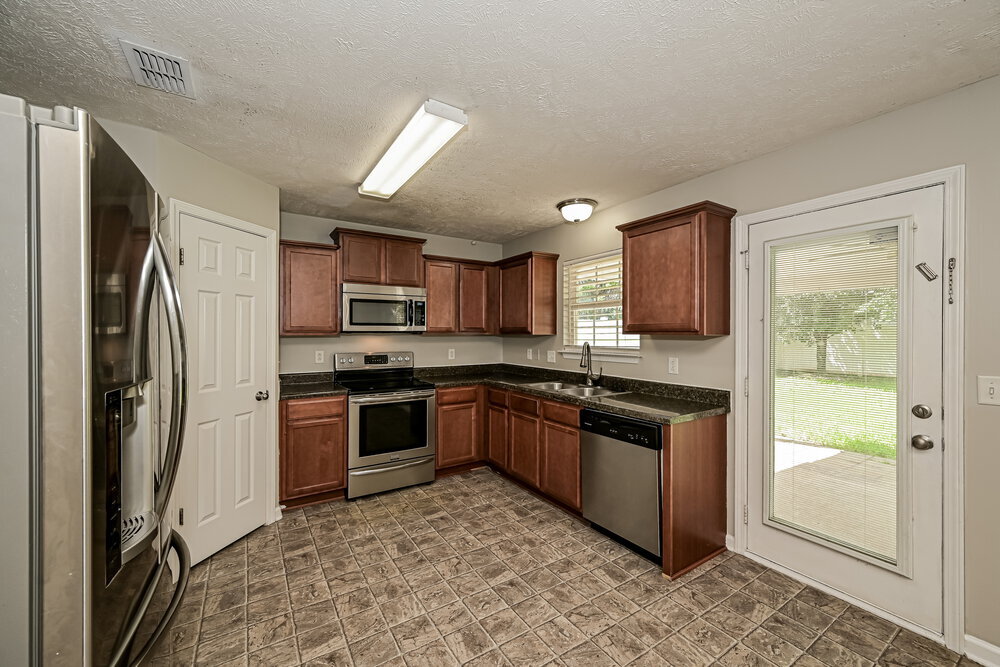 Building Photo - 3746 Maya Dr