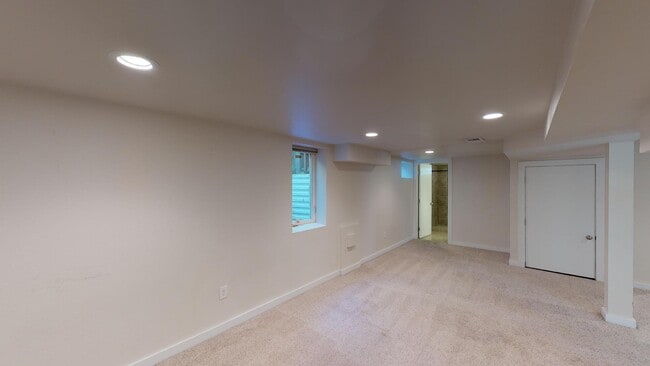 Building Photo - 3420 St Paul St