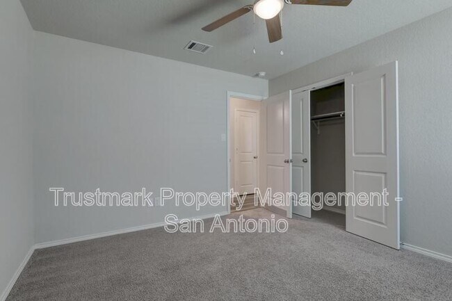 Building Photo - 242 Holland Pk