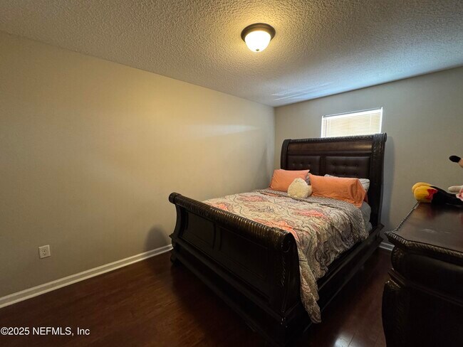 Building Photo - 528 Sherwood Oaks Dr