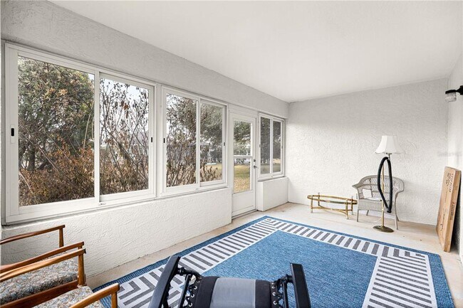 Building Photo - 9770 SW 92nd Place Rd