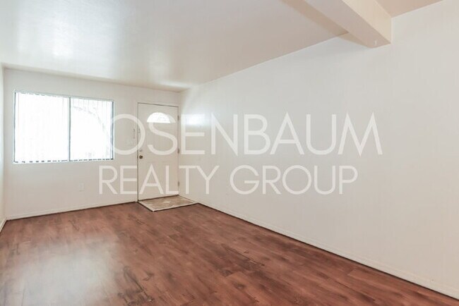 Building Photo - Charming 1-bedroom, 1-bath downstairs apar...