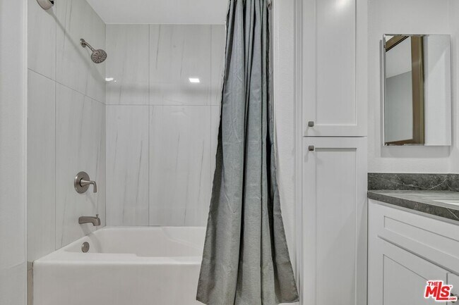 Building Photo - 4477 Woodman Ave