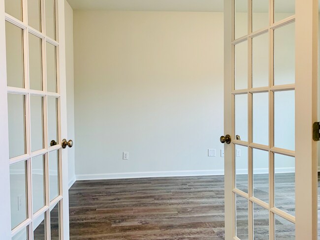 Building Photo - Coming soon!!  "Spacious 3-Bedroom Haven w...