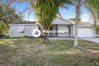 Building Photo - 3 Bedroom Pet-Friendly Home in North Port, FL with Main Street Renewal