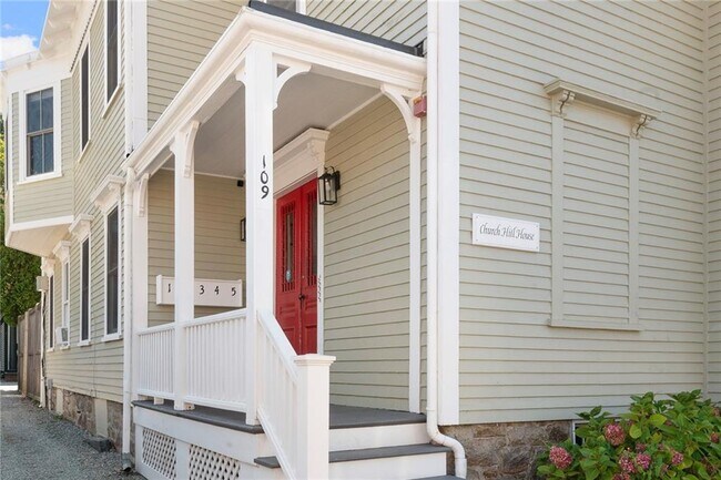 Building Photo - 109 Church St