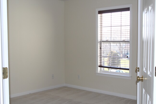 Bedroom 1 - 6118 Hedgecock Cir