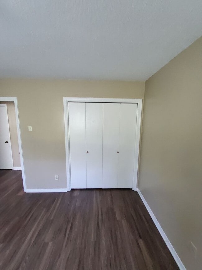 Building Photo - 3677 Hillbrook Rd