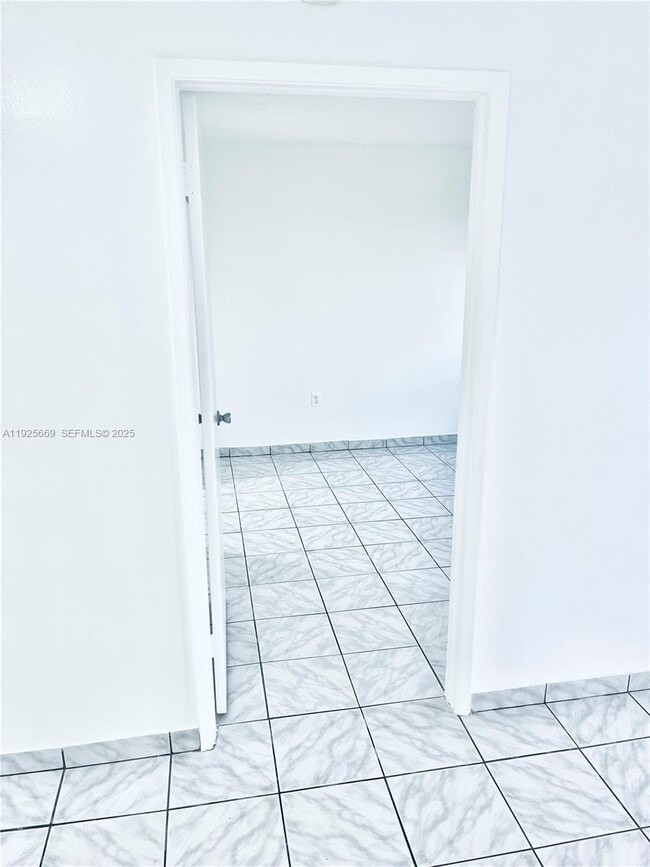 Building Photo - 6801 Harding Ave