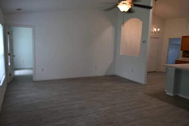 Building Photo - 41 Buffalo Bill Dr