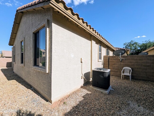 Building Photo - 15432 W Tasha Cir