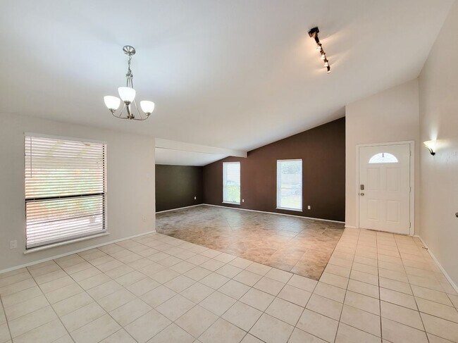 Building Photo - 16914 Judyleigh Dr