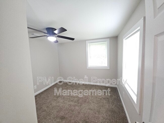 Building Photo - 3258 Peagler Plaza Rd