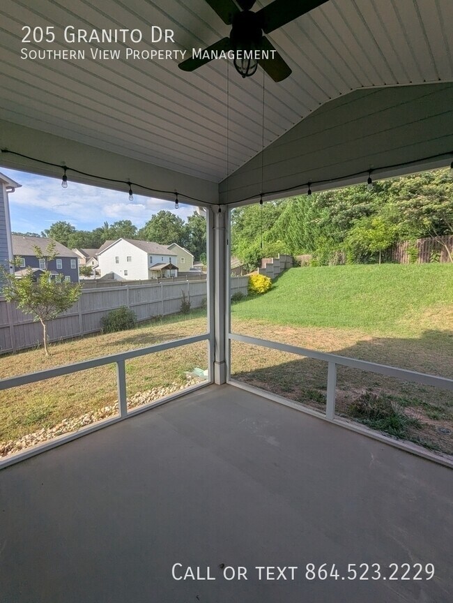 Building Photo - 205 Granito Dr