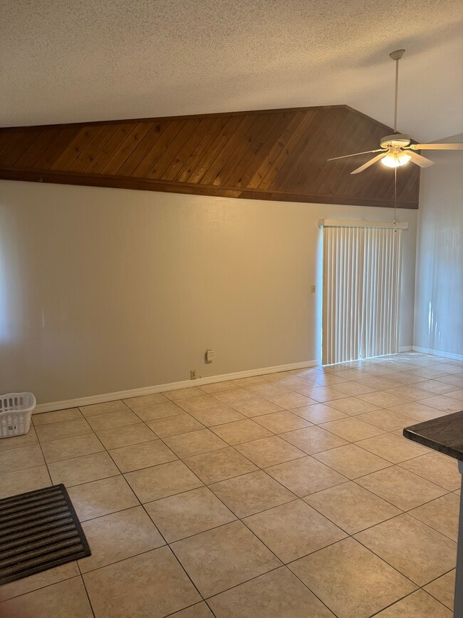 Building Photo - 12405 Pepperfield Dr