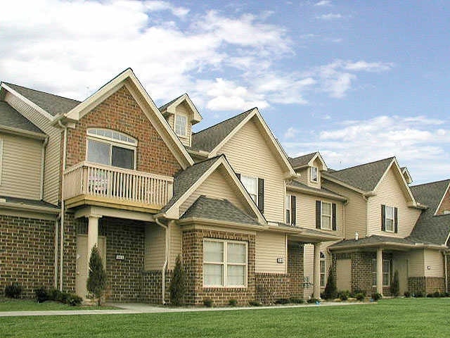 Building Photo - Waterford Luxury Apartments & Villas