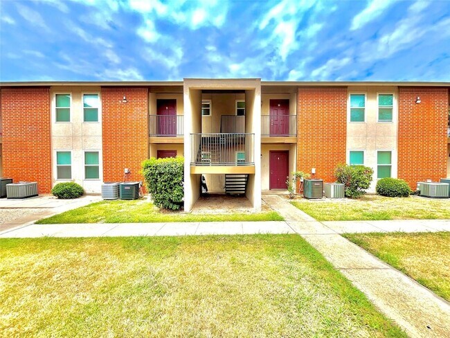 Building Photo - 410 Bryan St