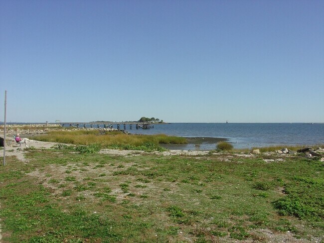 Building Photo - 29 Van Buren Ave