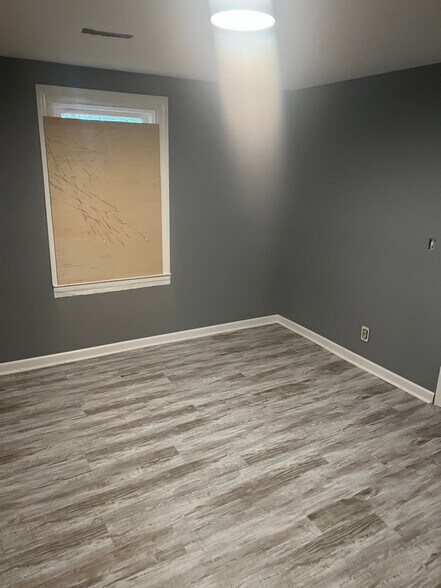 Building Photo - 115 Gates St