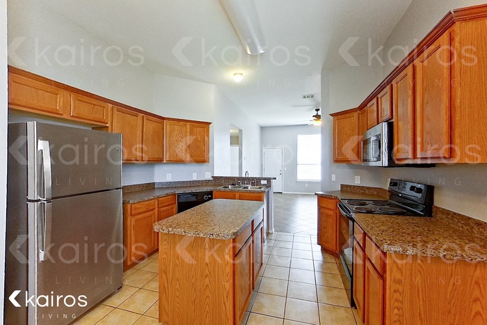 Building Photo - 2413 Beaver Bend Ln