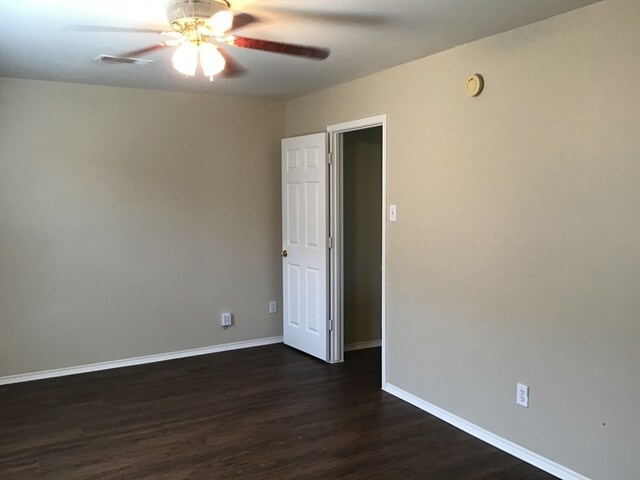 Building Photo - 4706 Buescher Ct