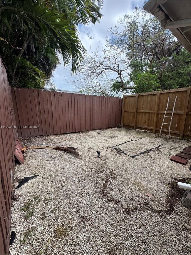 Building Photo - 761 NW 24th Ct