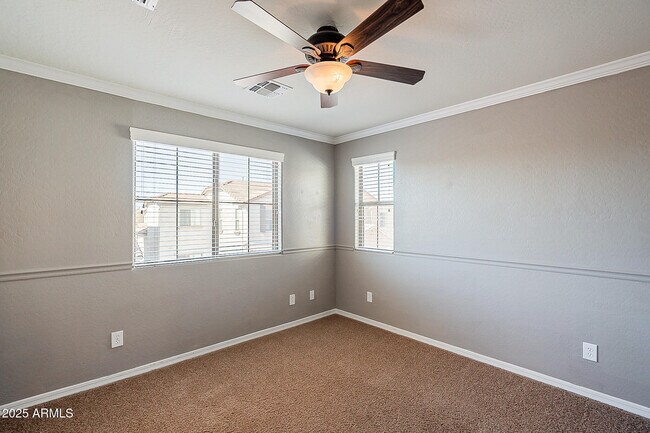 Building Photo - 2153 W Barwick Dr