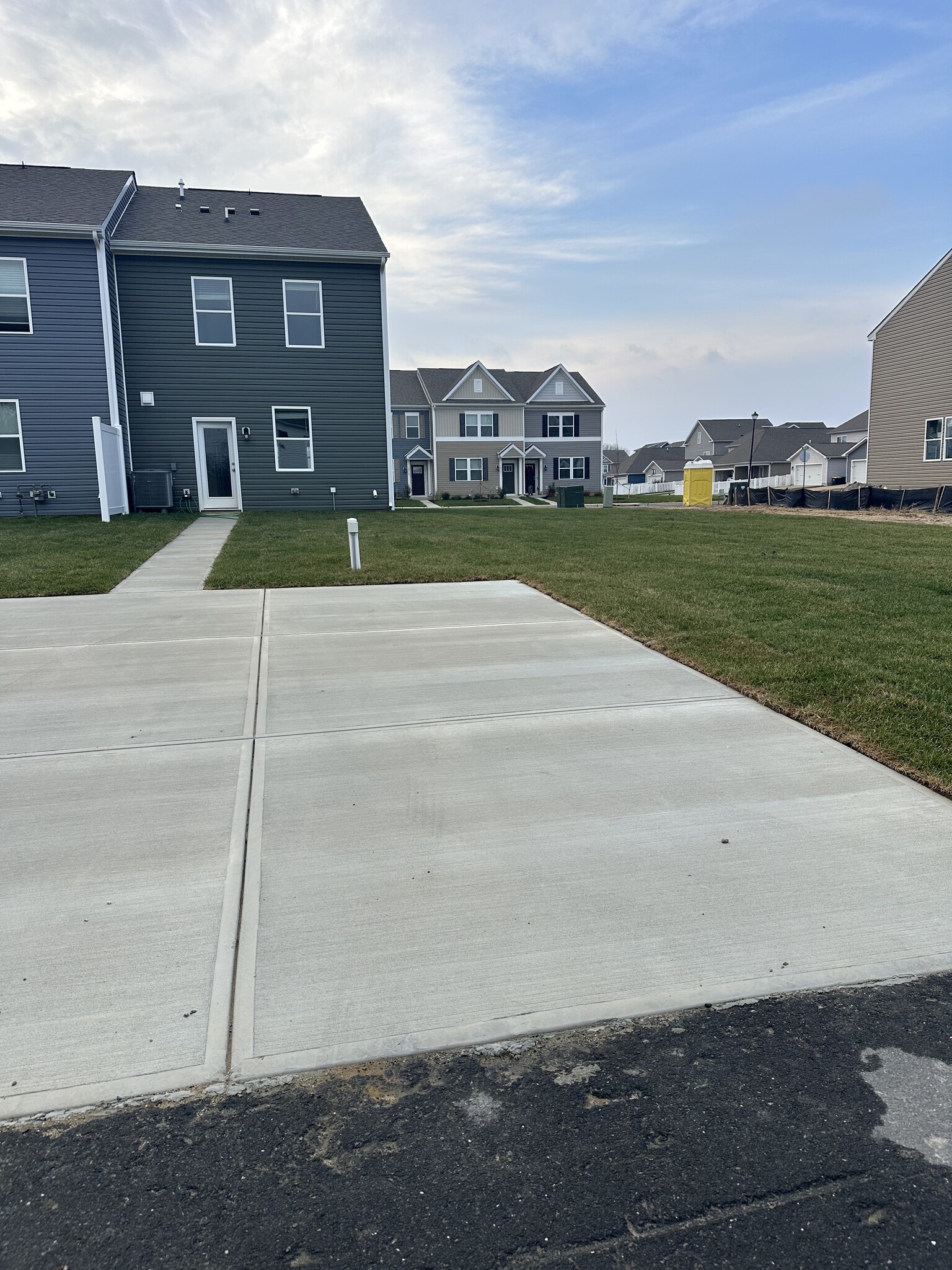 Building Photo - 10964 Farmerfield St