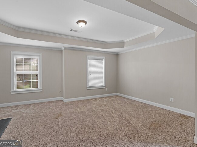 Building Photo - 185 Regency Pl