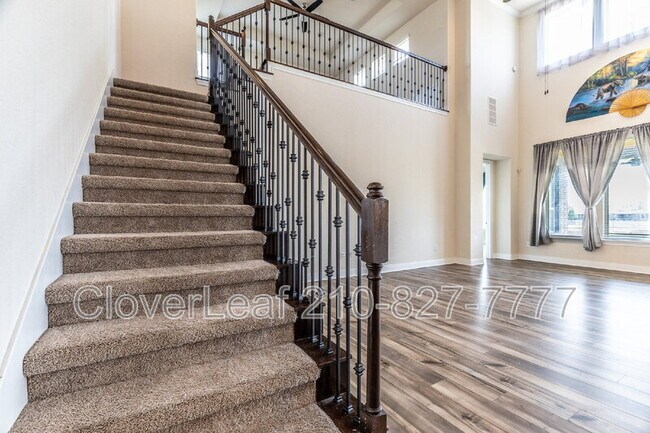 Building Photo - 908 Sussex Cove