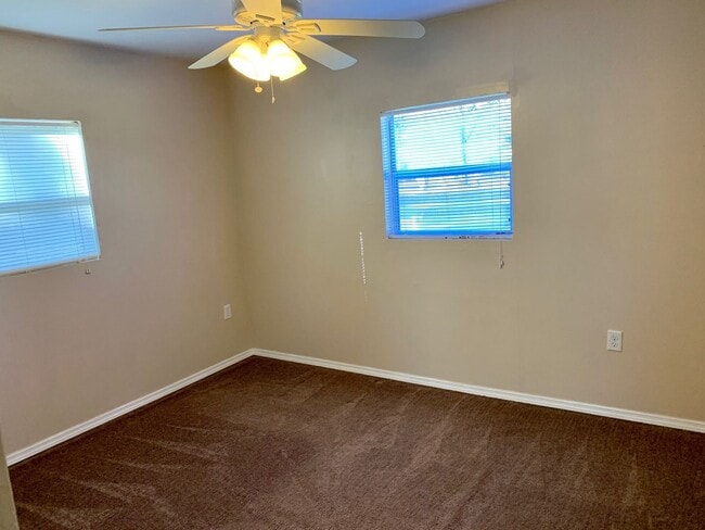 Building Photo - 2BR/1BA home available for rent on beautifully wooded lot in Vernon!