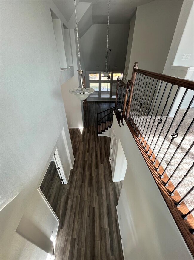 Building Photo - 121 Red Granite Rd