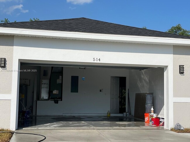 Building Photo - 514 Glade Ct