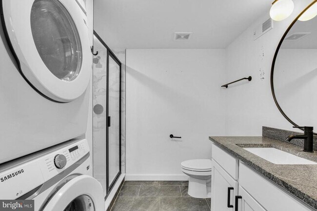 Building Photo - 1415 Locust St