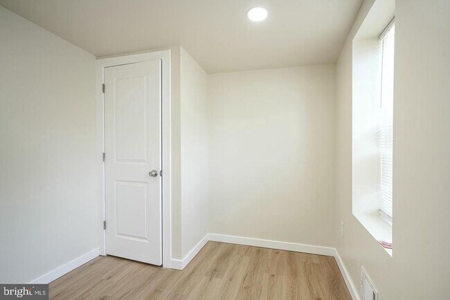 Building Photo - 1830 Filmore St