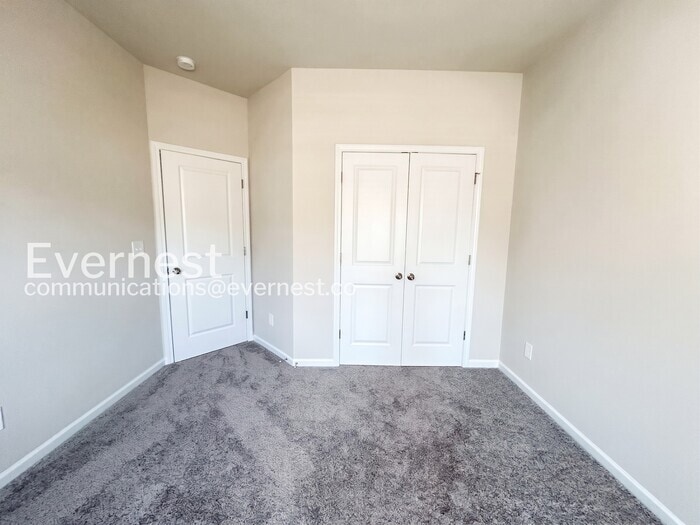 Building Photo - 106 Culver St