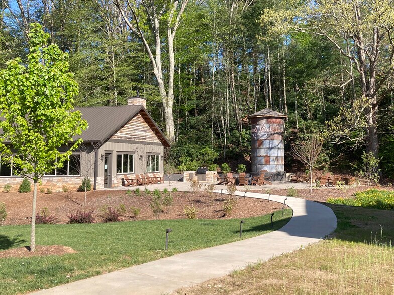 Common area next to house - 547 Sweet Birch Park Ln