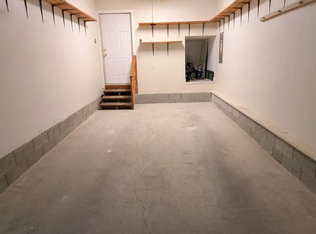 Building Photo - 741 Tulip Grove Rd