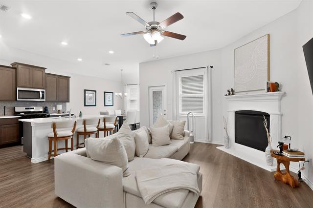 Building Photo - 2804 Cain Dr