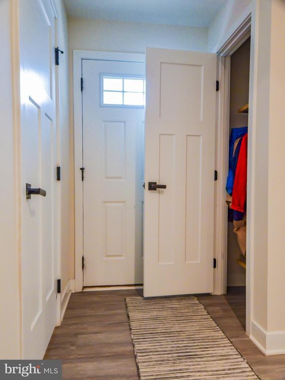 Building Photo - 24604 Cervelo Ter